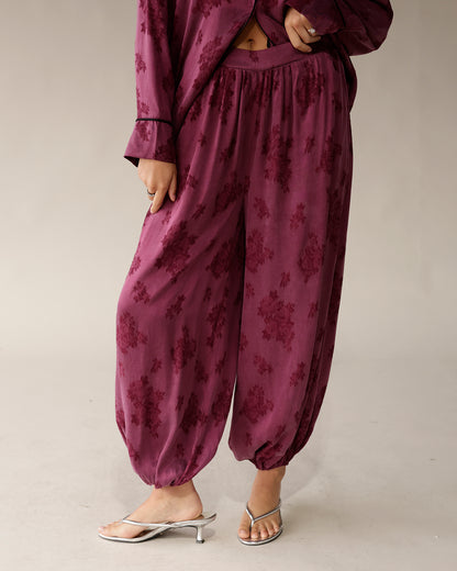 BERRY FLORAL SILK BALLOON PANTS