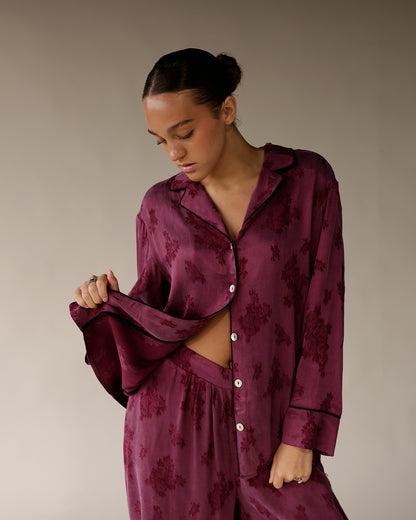 BERRY FLORAL SILK BUTTON UP