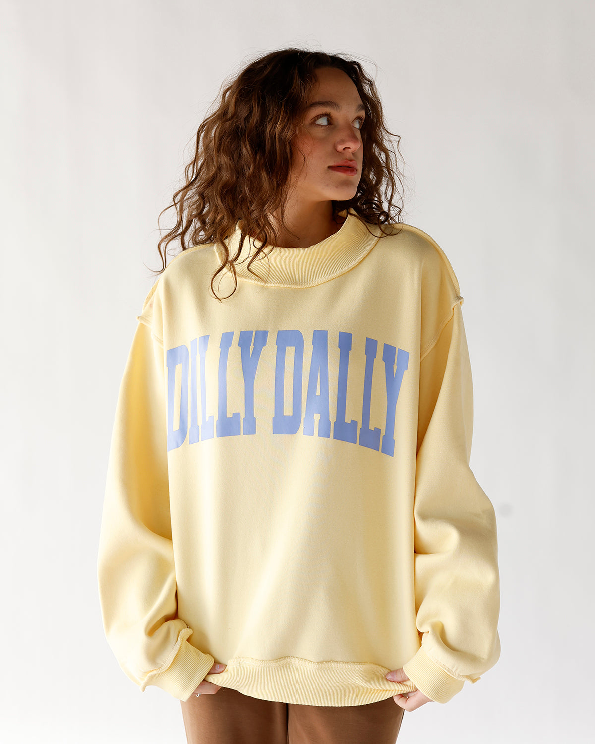 DILLY DALLY MOCK NECK SWEATSHIRT X YELLOW