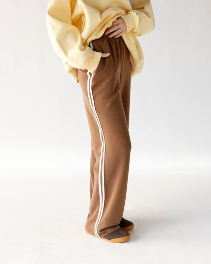 HIP LIKE BUTTA TRACK PANT X BROWN