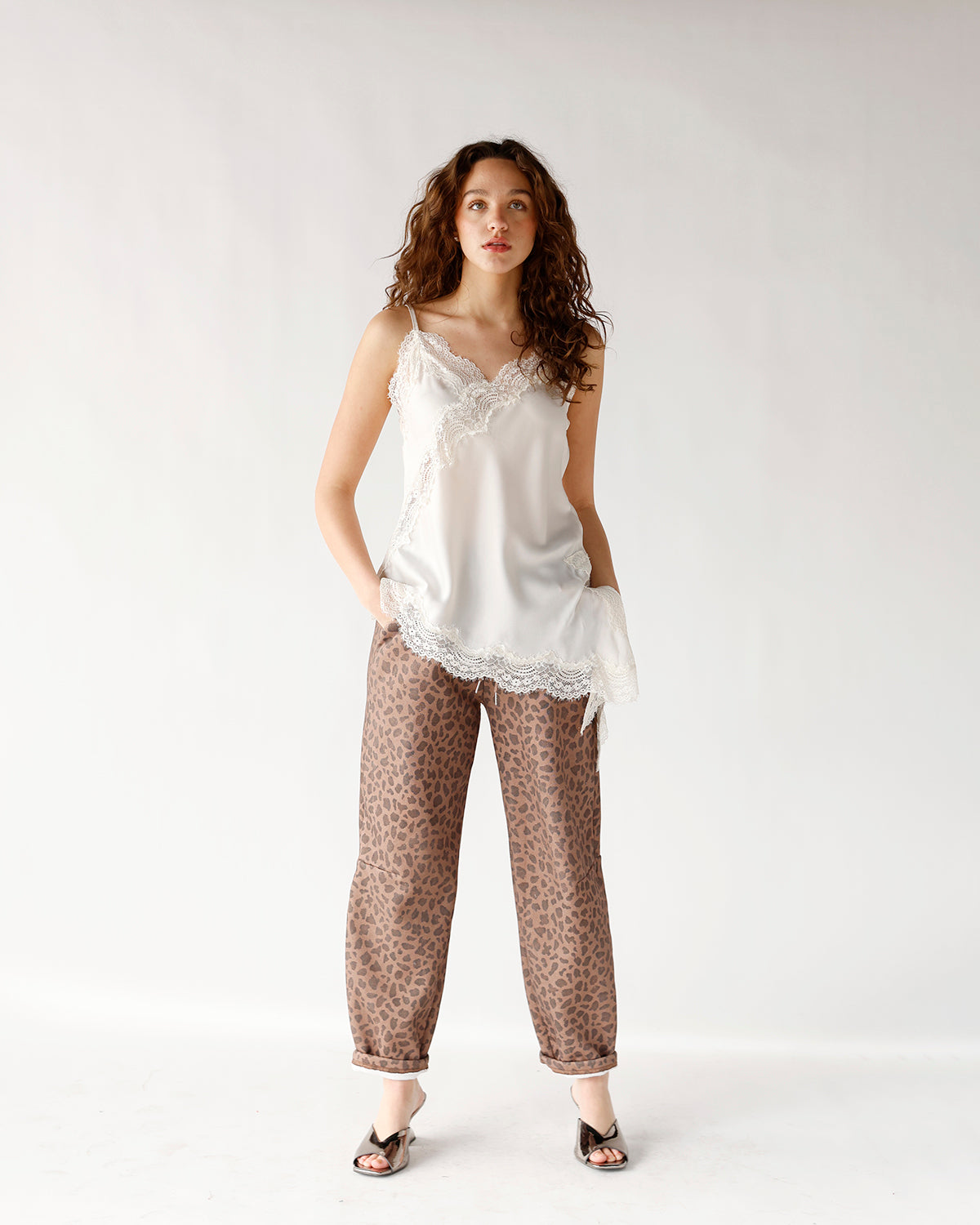 AURORA LACE TOP X MOCHA