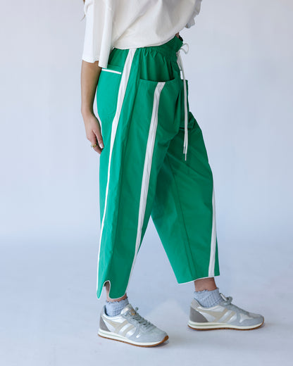 PLAYBOOK WINDBREAKER PANTS X GREEN
