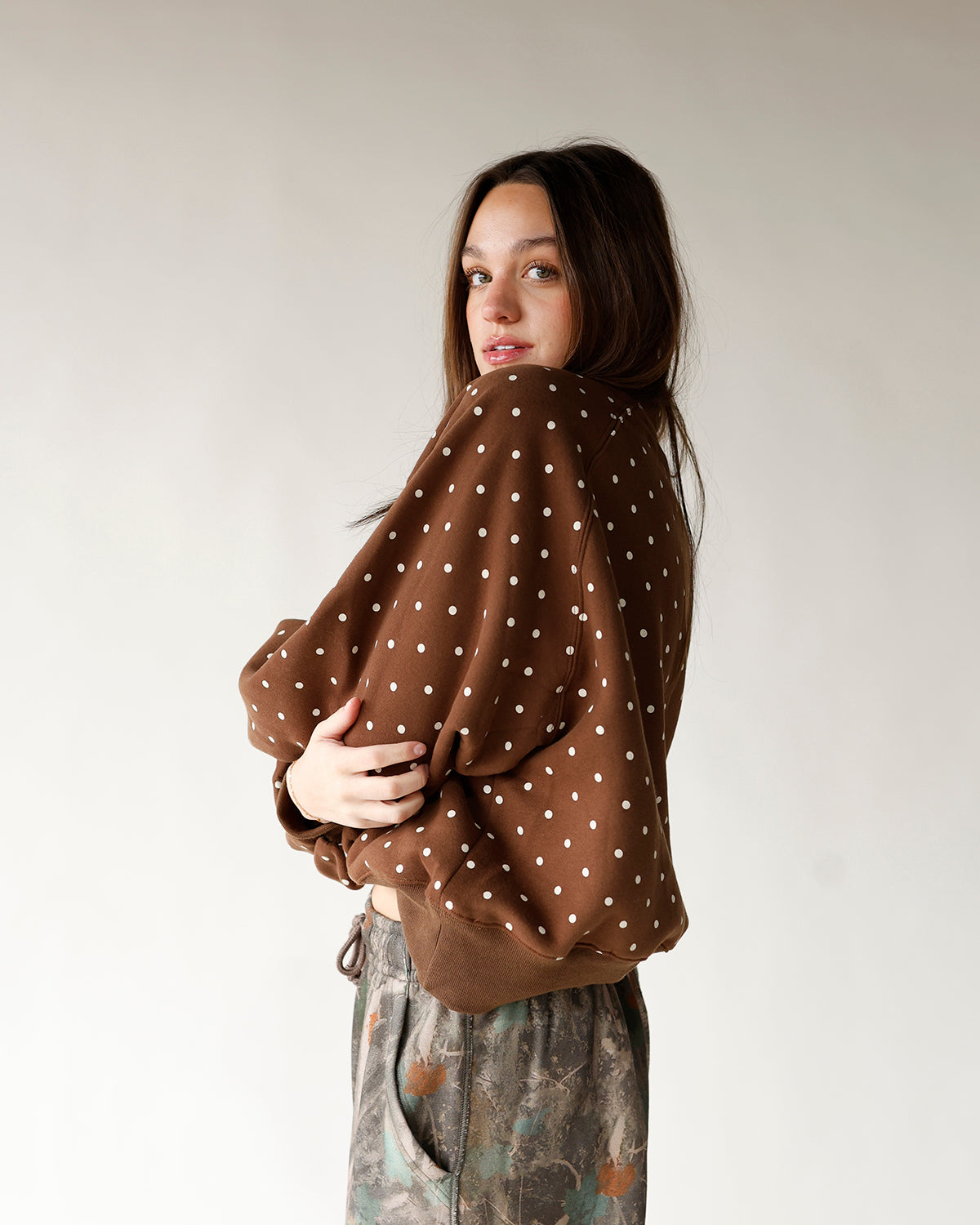 CHOCOLATE CHIP POLKA DOT PULLOVER