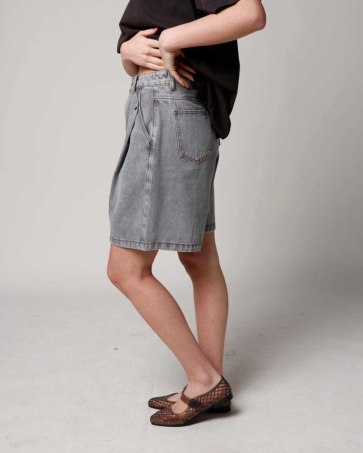 VINCENT BERMUDA SHORTS X GREY