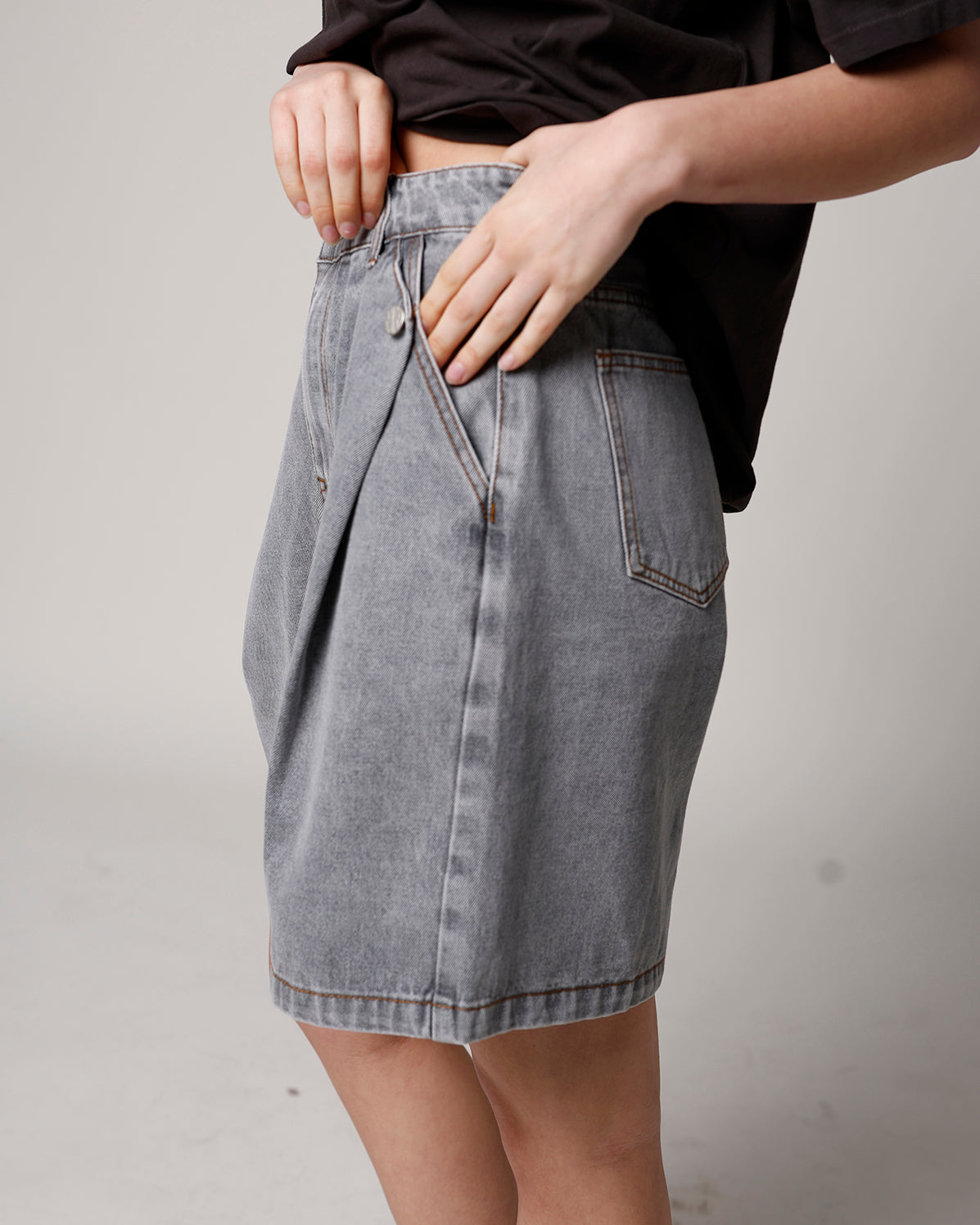 VINCENT BERMUDA SHORTS X GREY