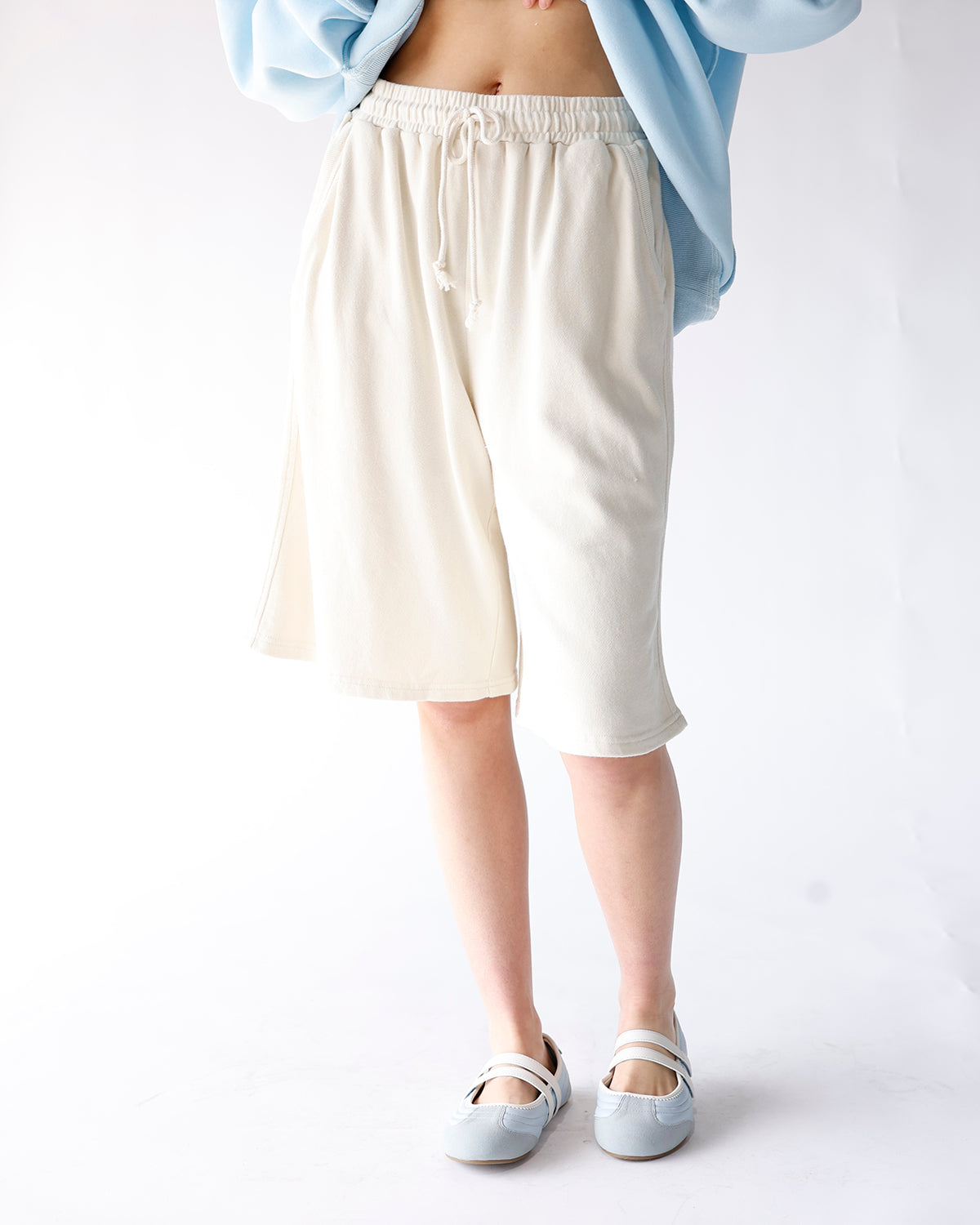 READY TO UNWIND SWEATSHORTS X ALPACA
