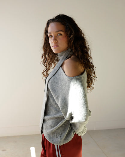 OFF THE SHOULDER GRAY SWEATER