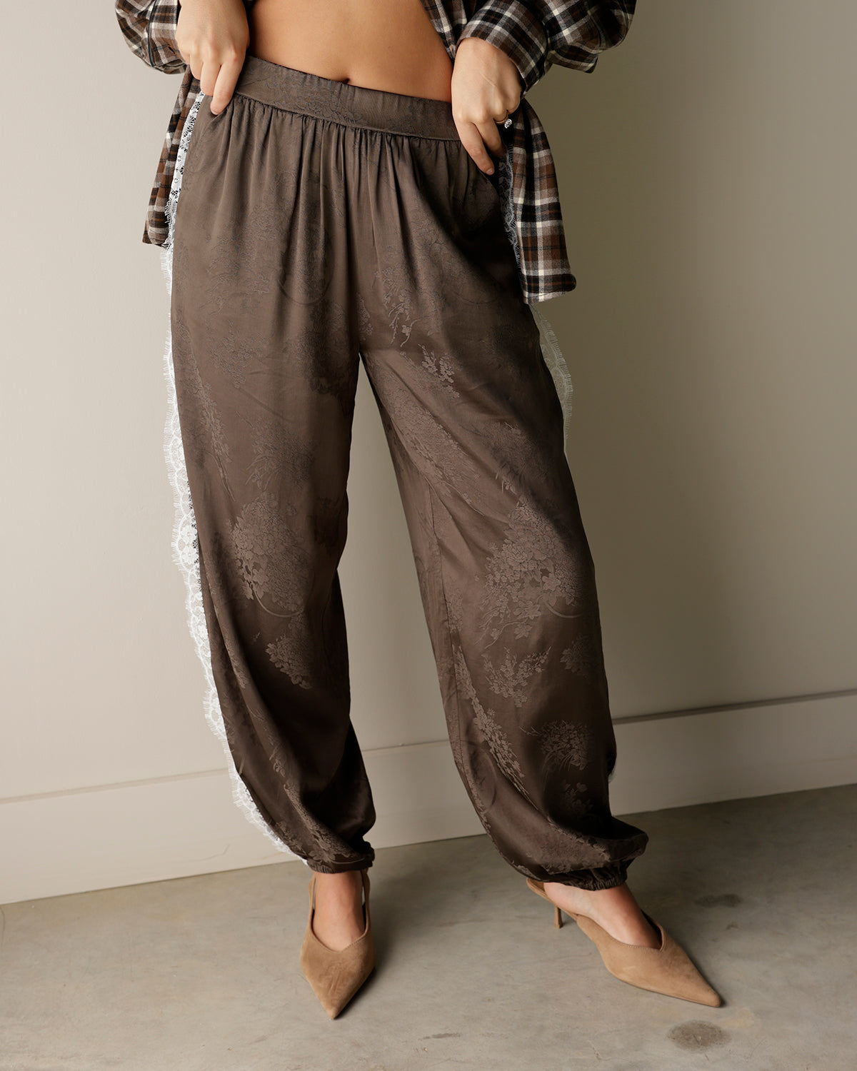 HIP HEIRLOOM OLIVE JOGGERS