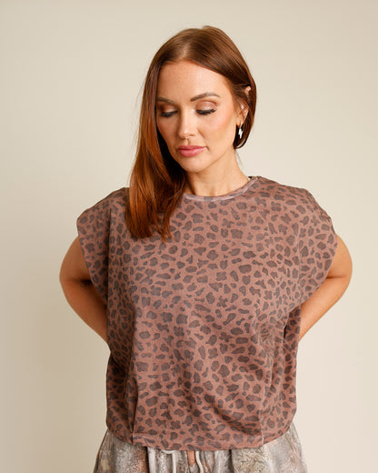HIP UNTAMABLE LEOPARD MUSCLE TEE