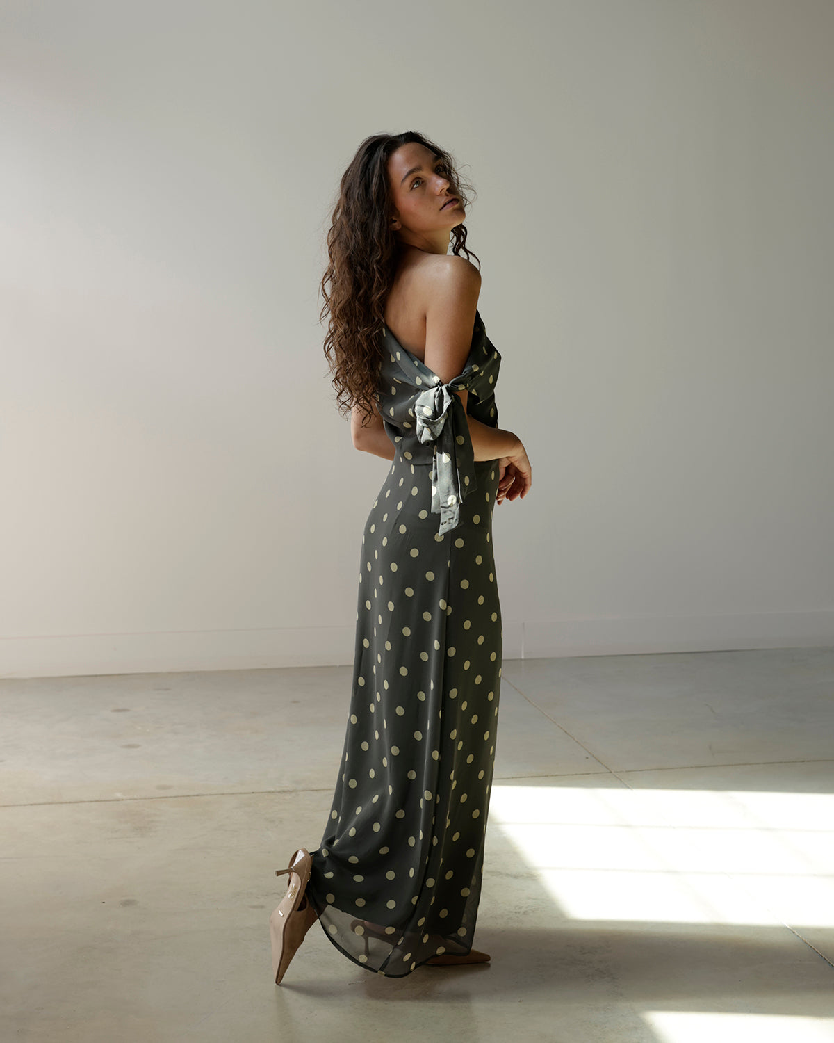 fall wedding guest dress, polka dot dress, special occasion dress, holiday outfit 