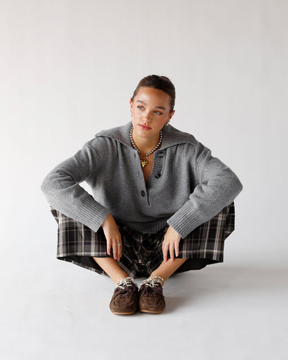 FREE PEOPLE TRADING UP POLO SWEATER X GREY