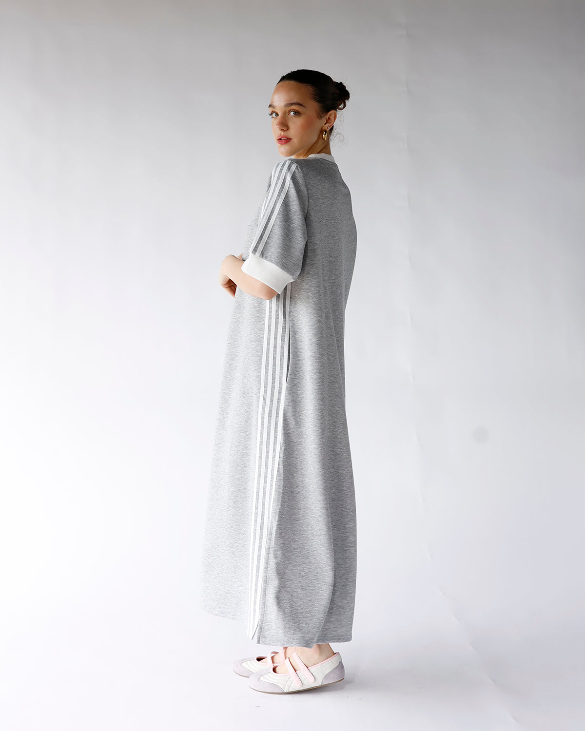 HIP STYLED VARSITY TRACK DRESS X GRAY