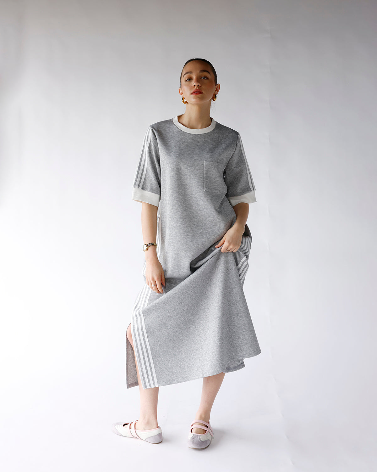 HIP STYLED VARSITY TRACK DRESS X GRAY