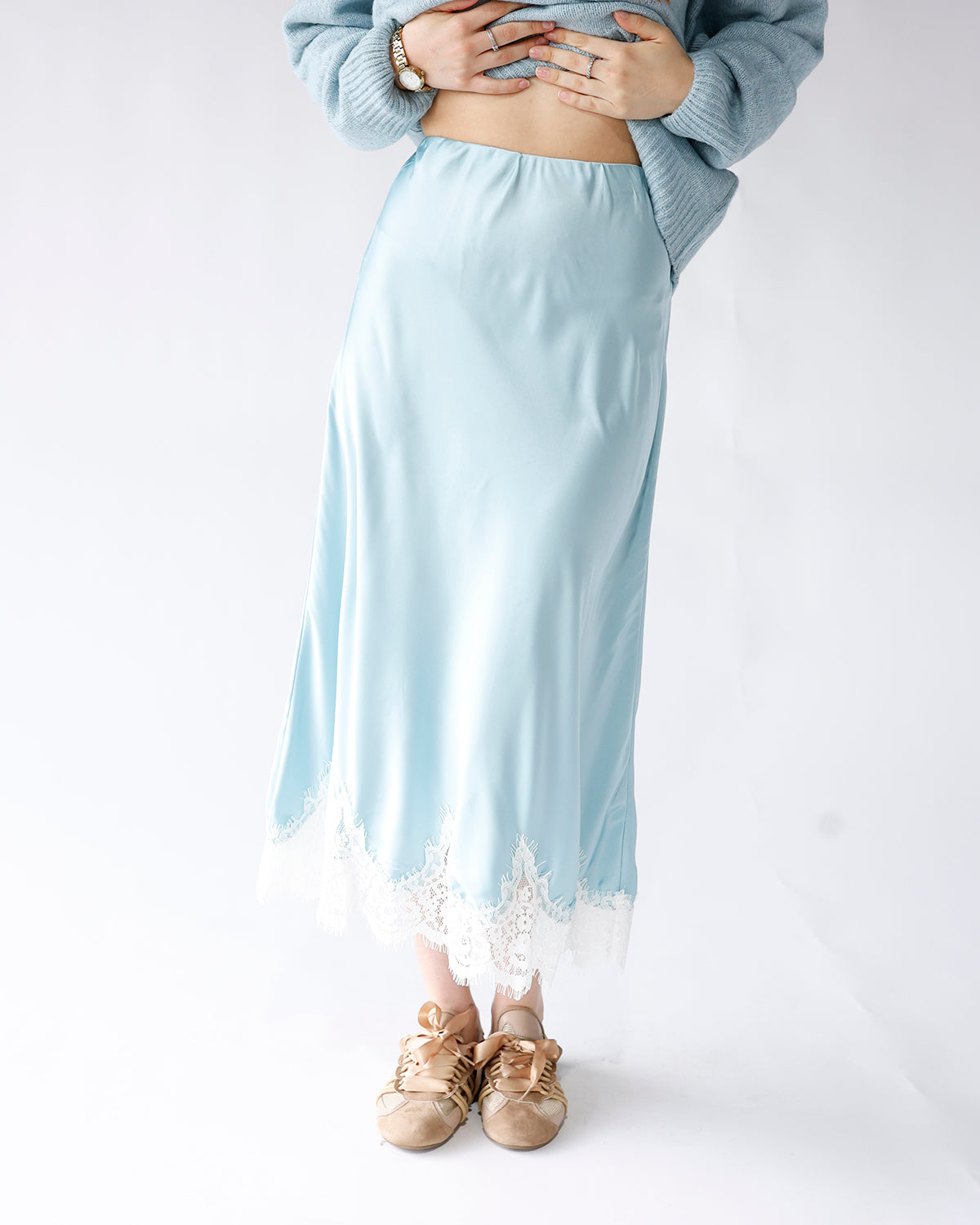 SKY LACE TRIM MIDI SKIRT