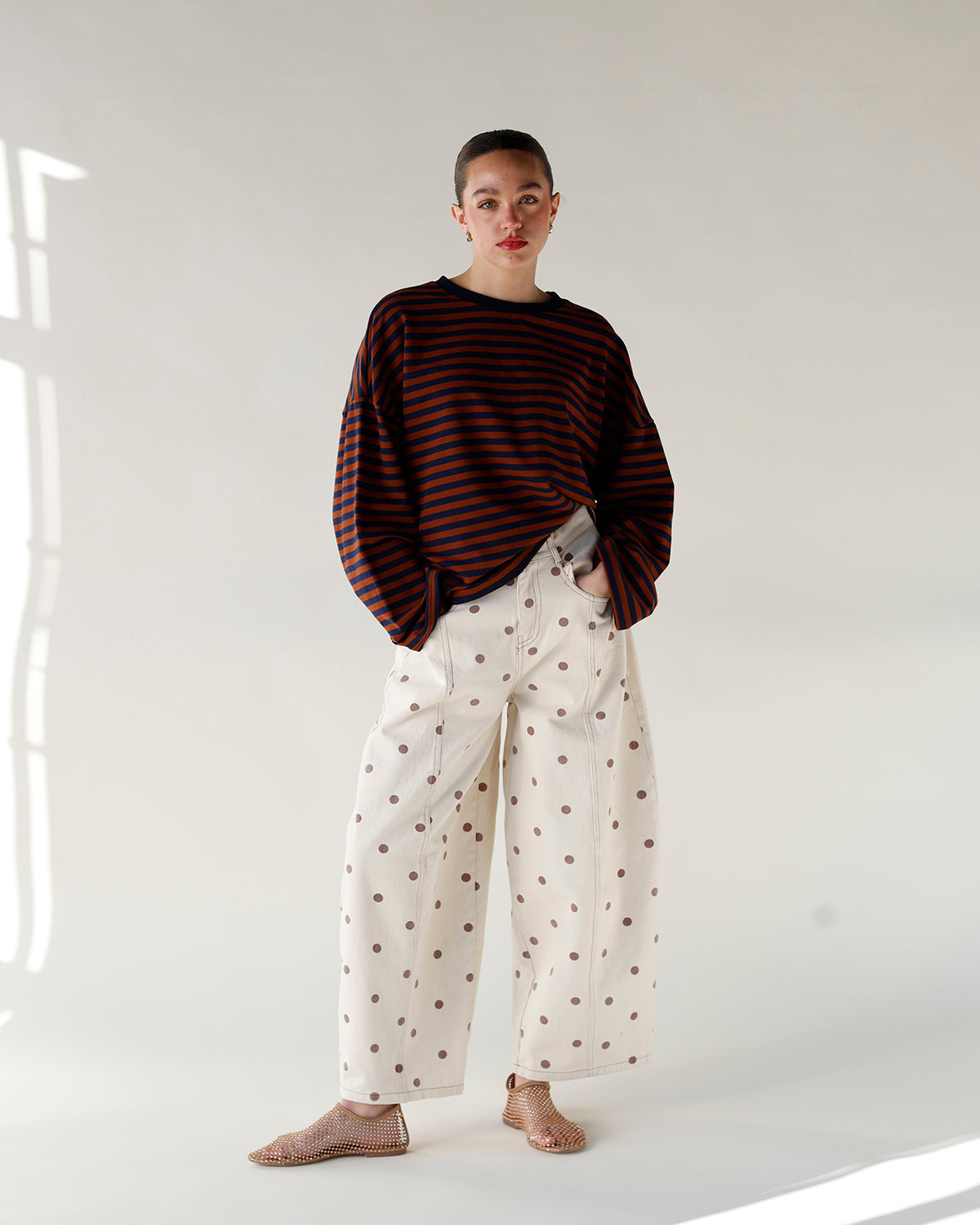 CONNECT THE DOTS BARREL LEG JEANS X BROWN