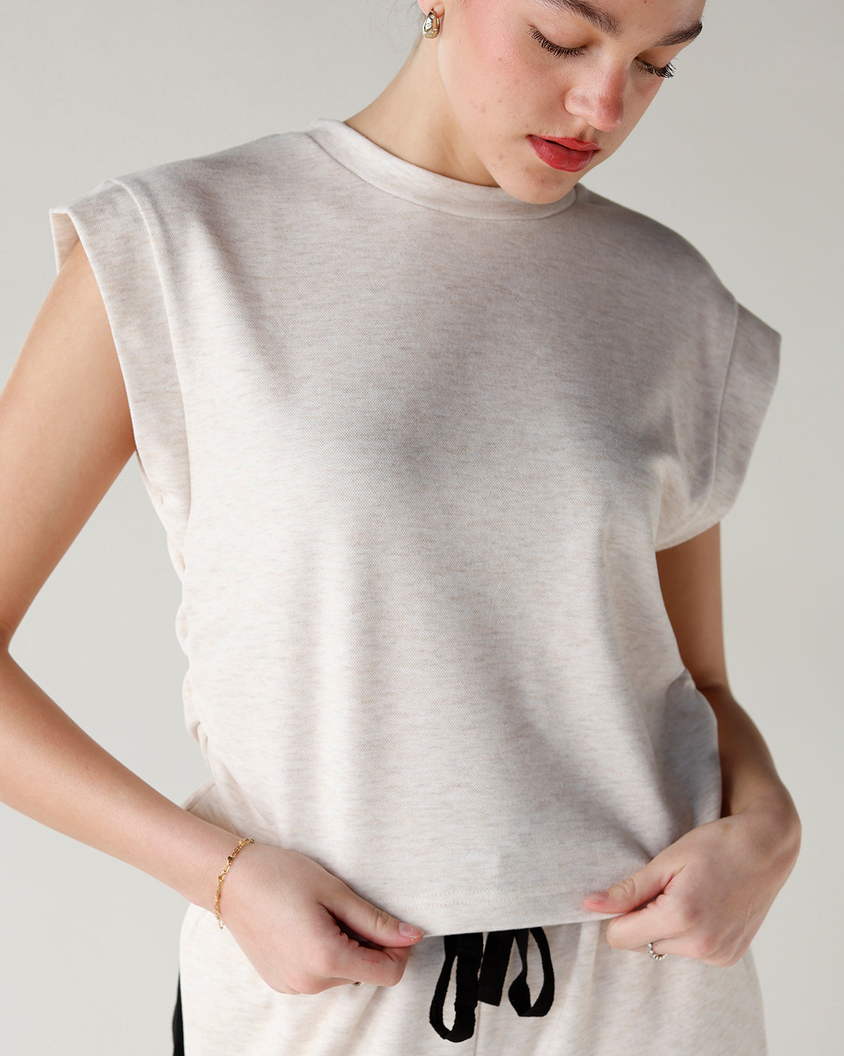 MORNING BREW RUCHED KNIT TOP