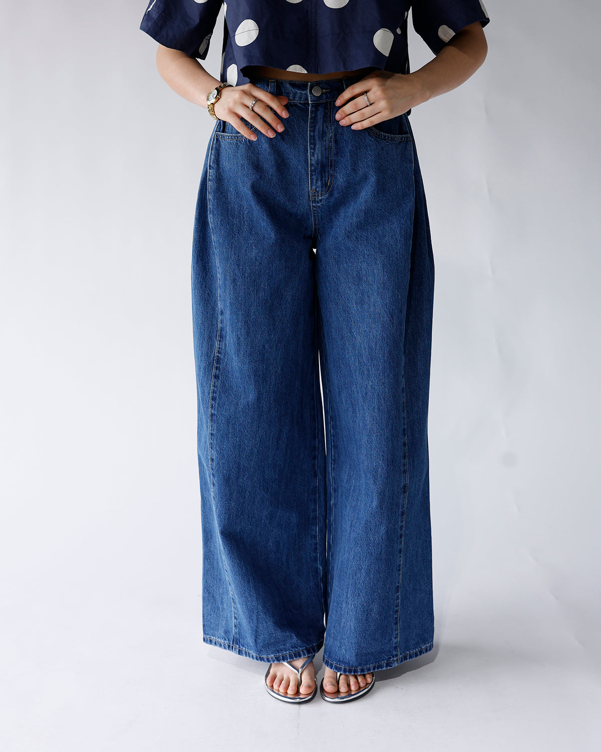 ATLAS WIDE LEG JEAN