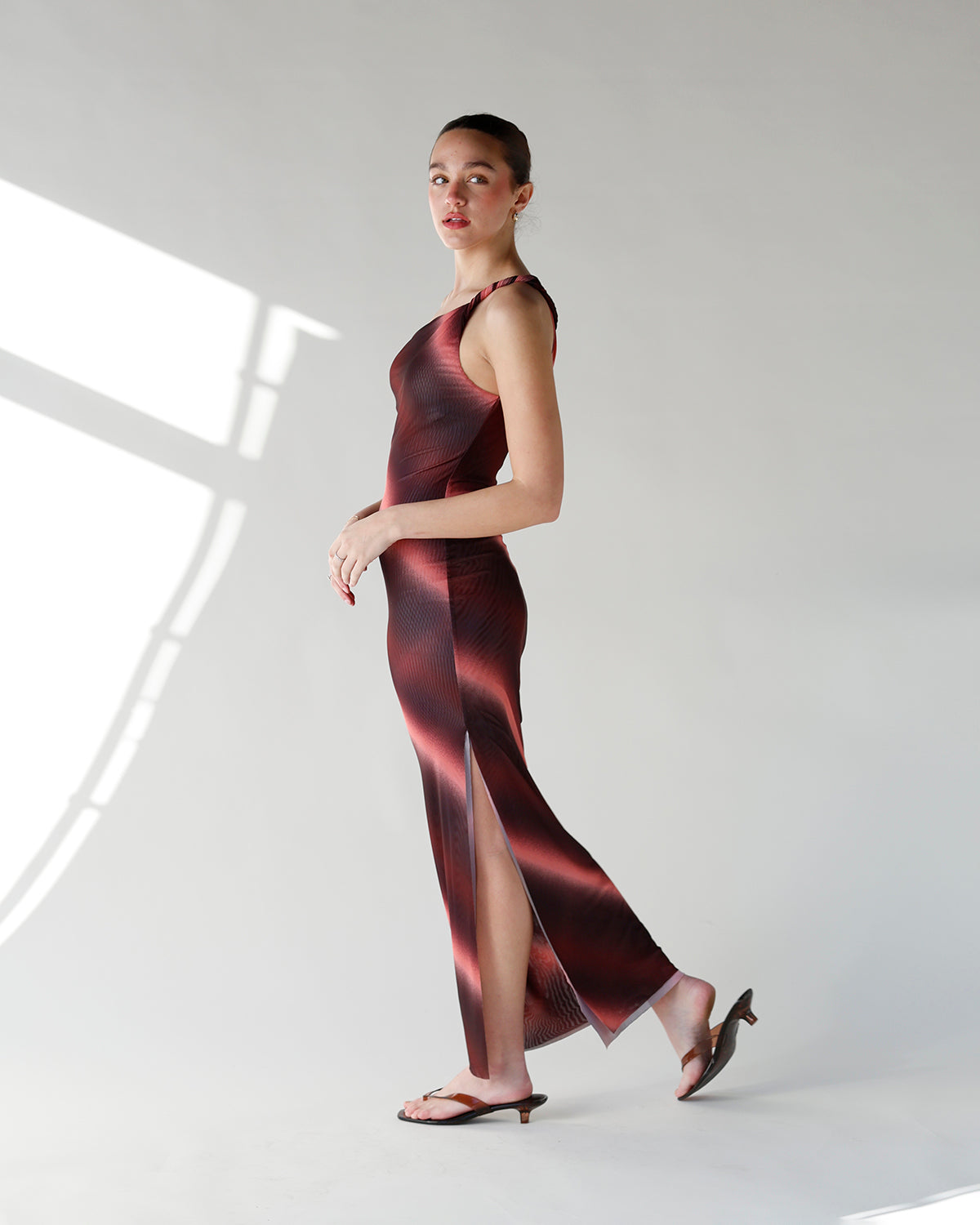 MARGO SANDAL KITTEN HEEL X BROWN