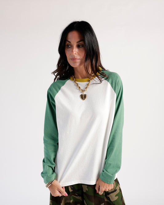 Add a retro-cool vibe to your casual wear with our white and green, color-block raglan long-sleeve tee. Perfect for everyday dressing and versatile styling.