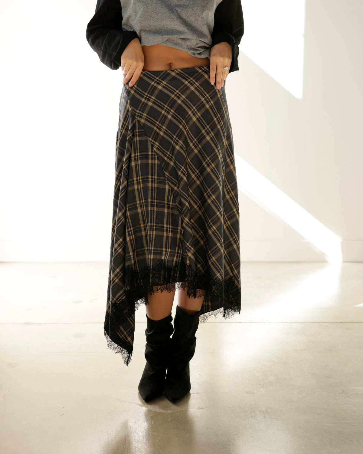PENELOPE PLAID LACE HEM MIDI SKIRT