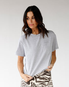 basic tshirt grey tshirt capsul wardrobe best tshirt 