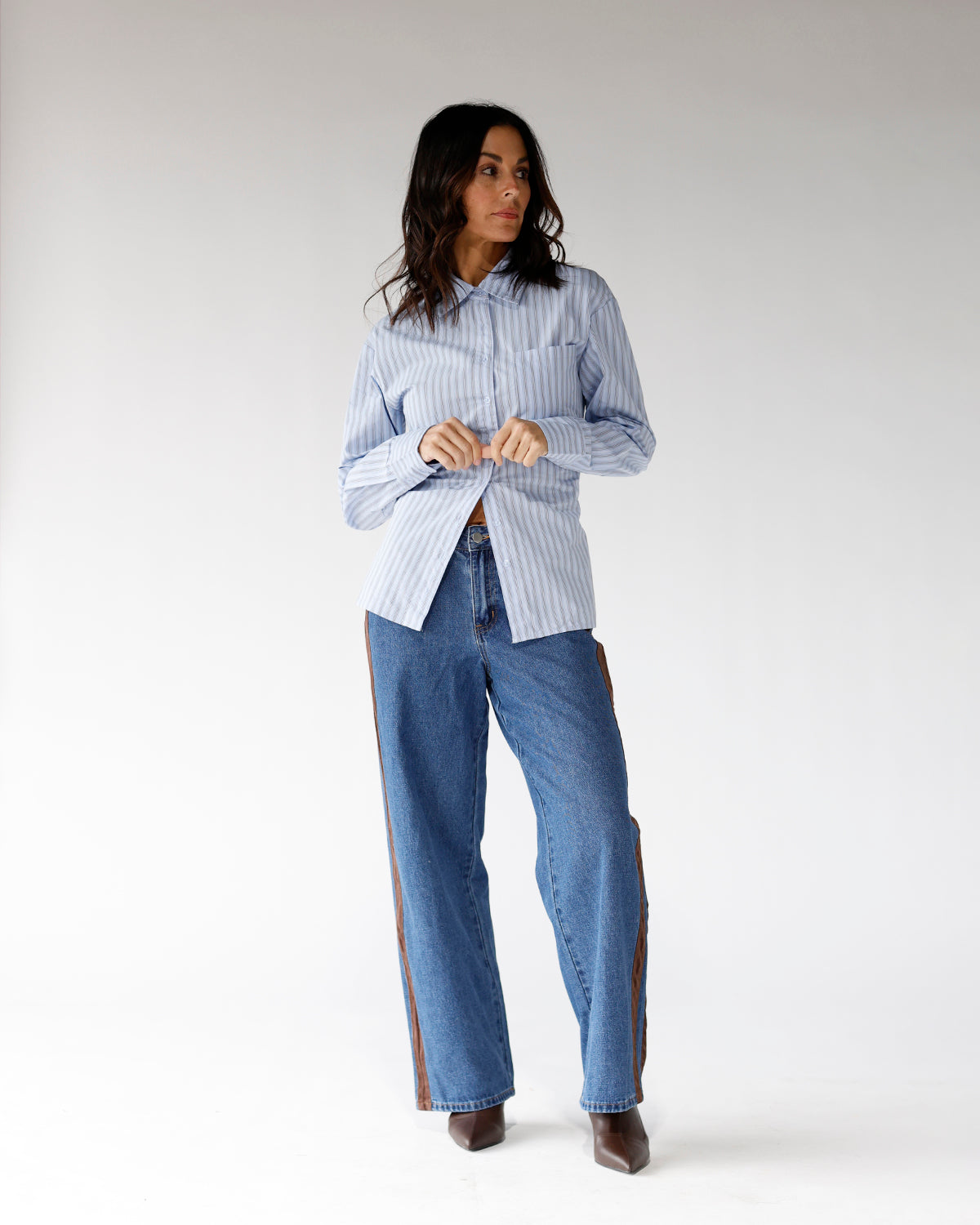 THE HAMPTON BUTTON UP