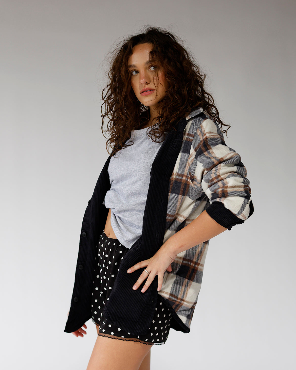 MONROE REVERSIBLE CORD SHACKET X BLACK