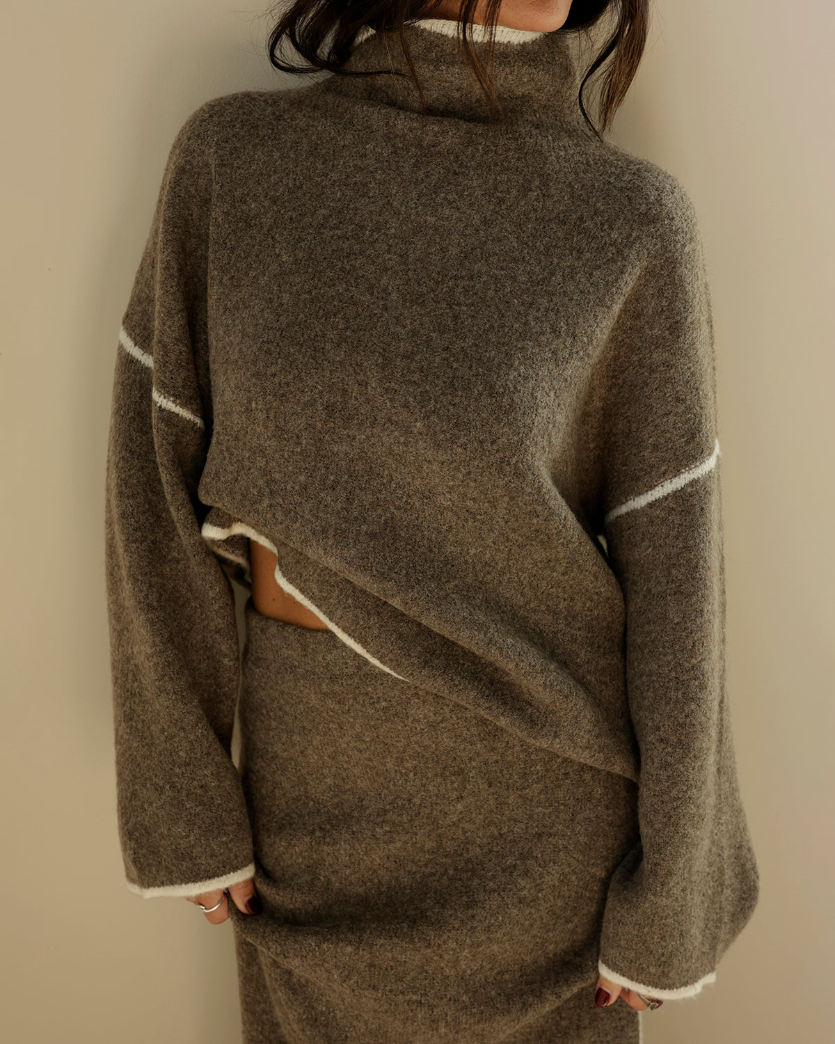BRIENNE SWEATER X BROWN