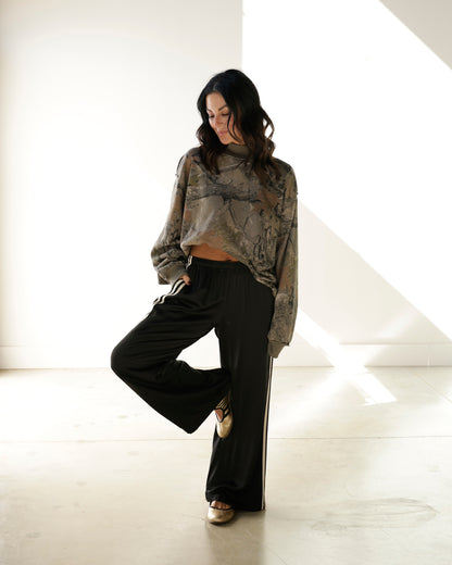 TRENDING CAMO MOCK NECK SWEATSHIRT