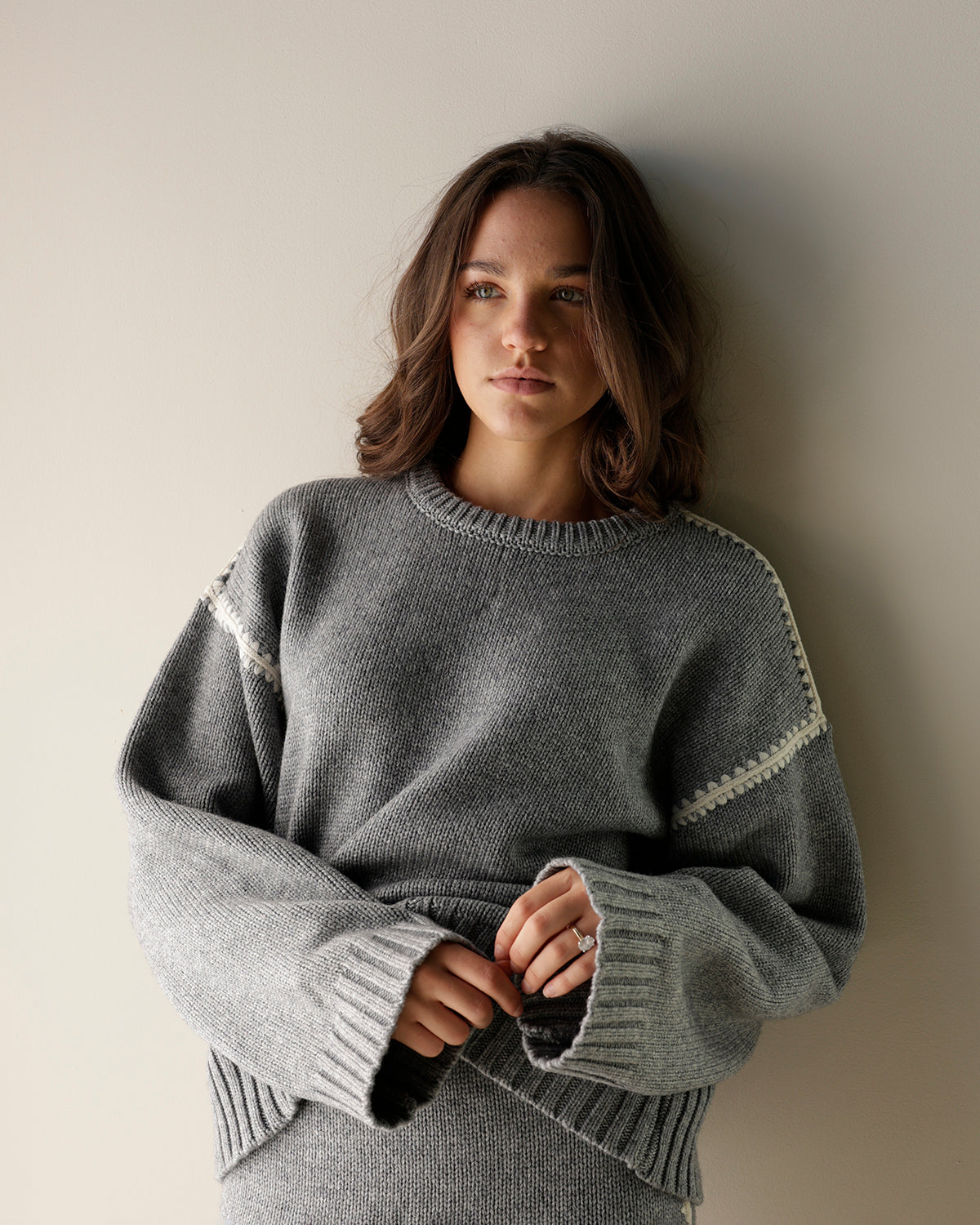 LOLA SWEATER X GRAY