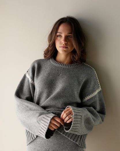 LOLA SWEATER X GRAY