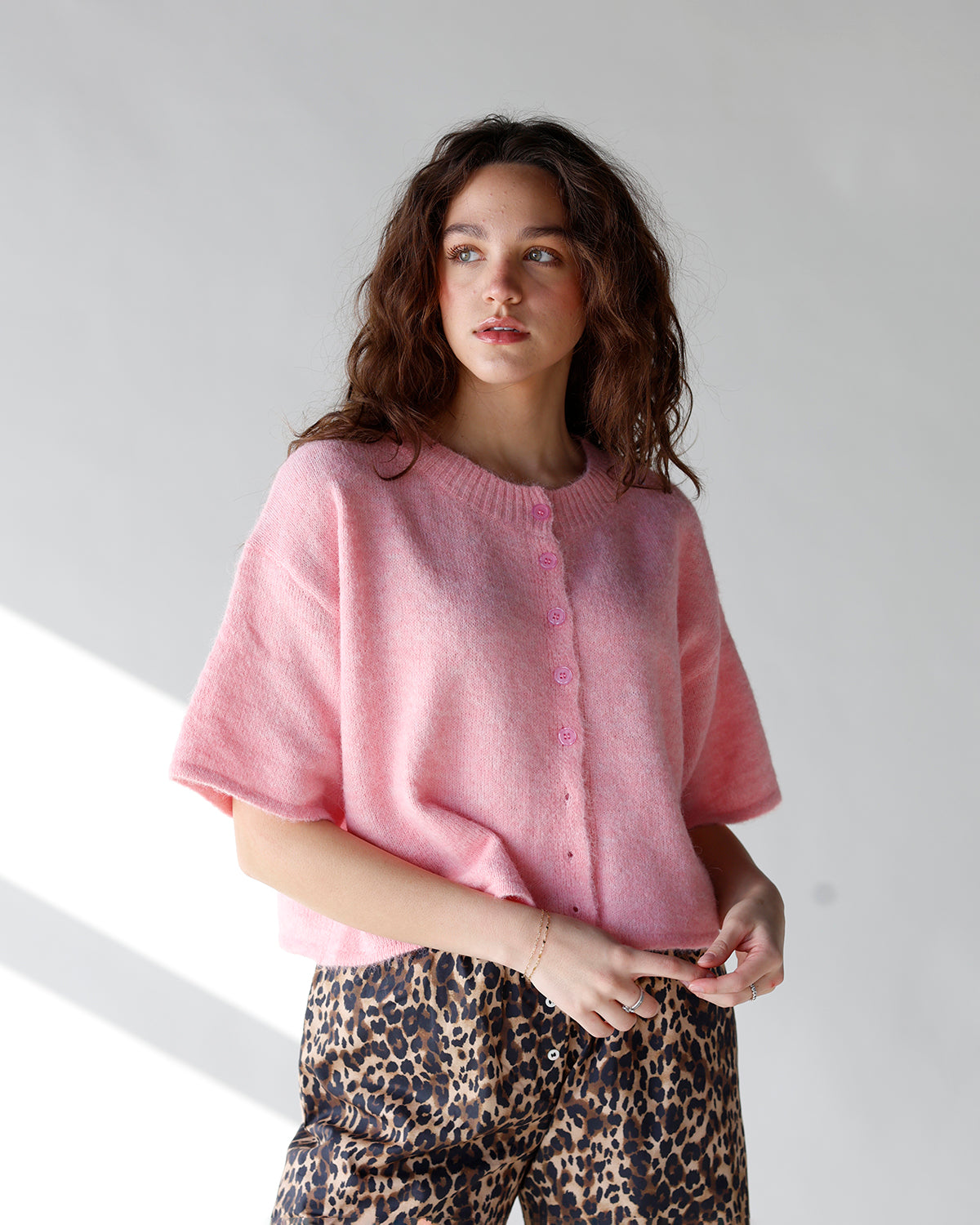 DAYDREAMIN' CARDI X PINK