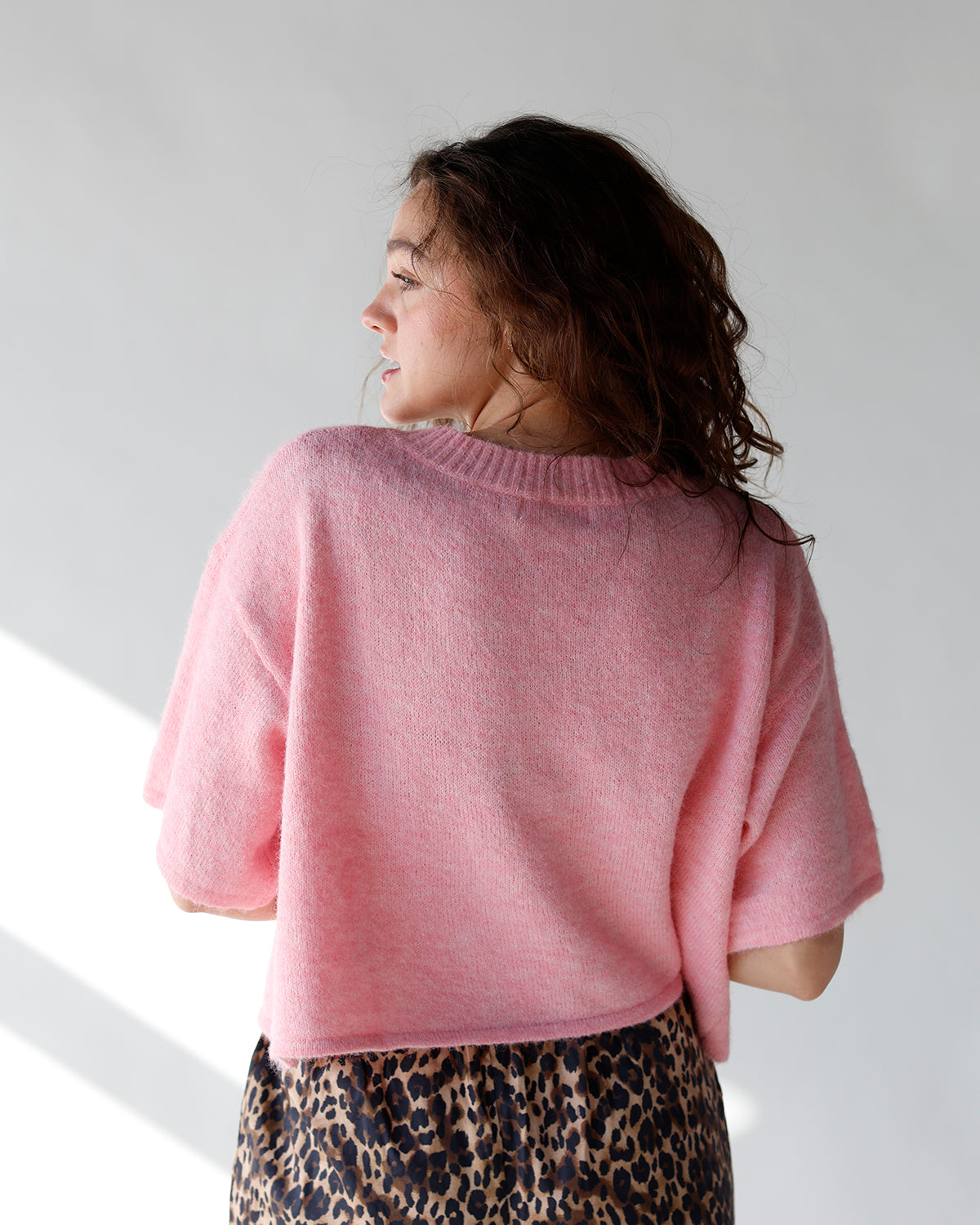 DAYDREAMIN' CARDI X PINK