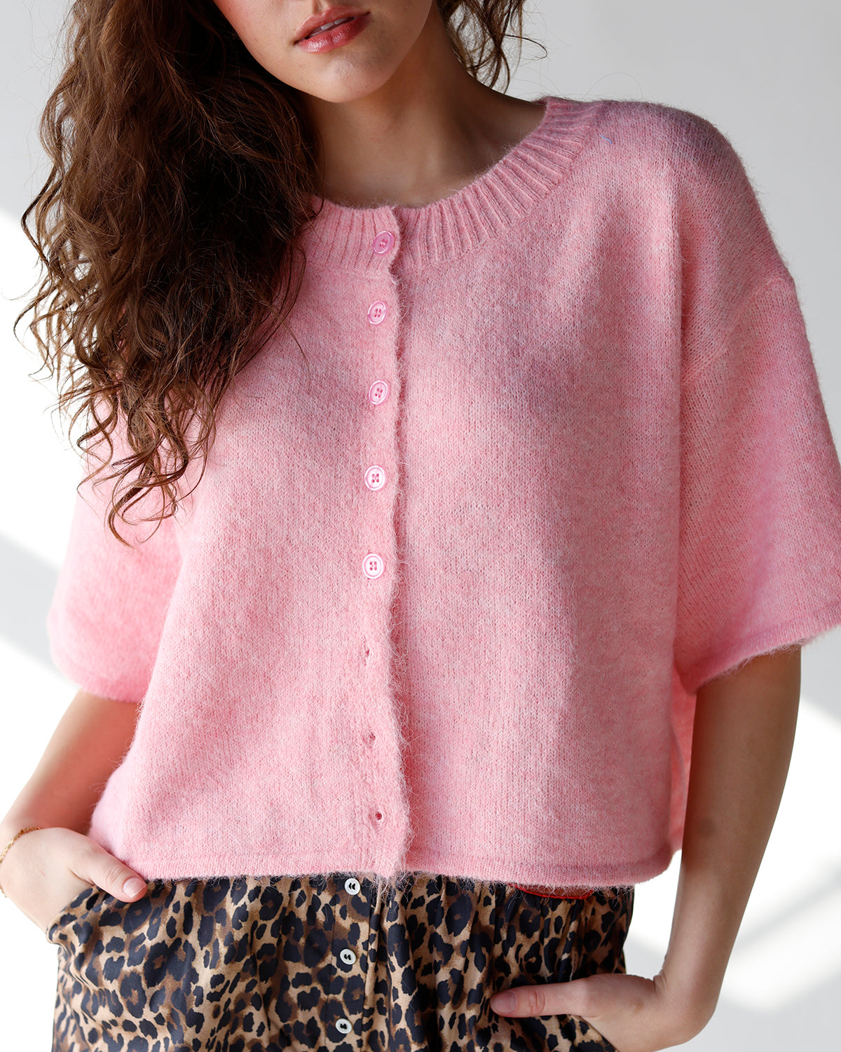 DAYDREAMIN' CARDI X PINK