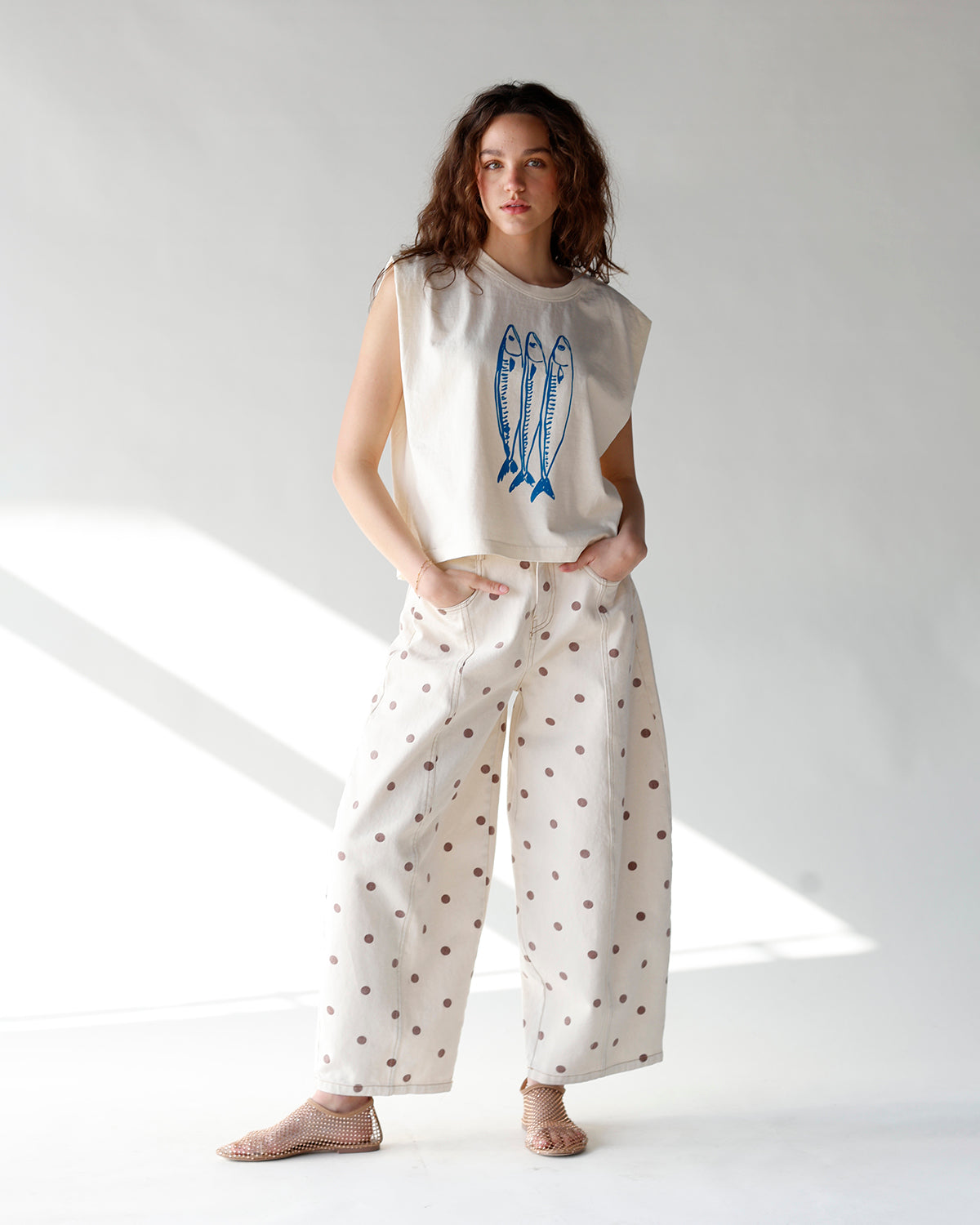 THREE LITTLE FISH MUSCLE TEE