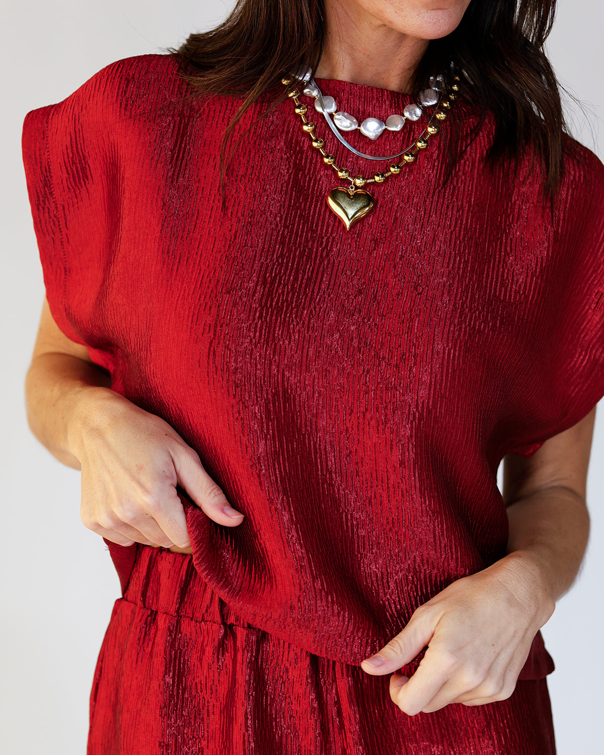 HOLIDAY CHEER TOP X BURGUNDY