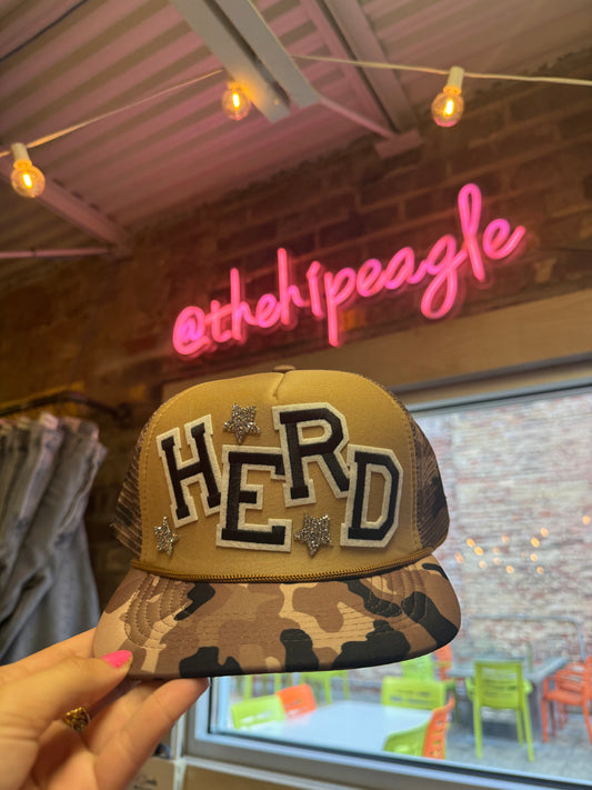 FIELD READY TRUCKER HAT