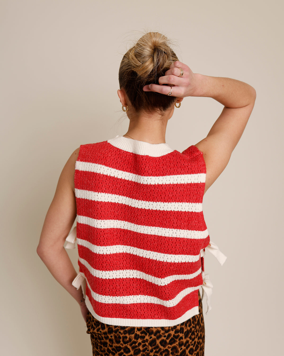 GLAMORY SIDE-TIE STRIPED SWEATER KNIT TOP