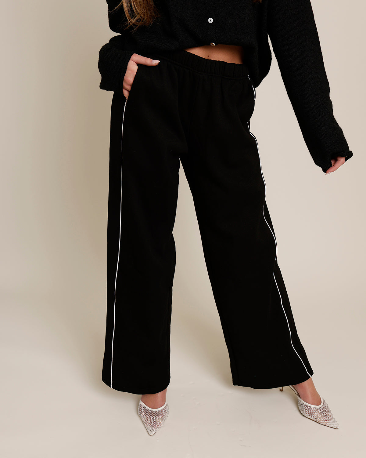 KELSIE ESSENTIAL FLEECE STRAIGHT SWEATPANTS X BLACK