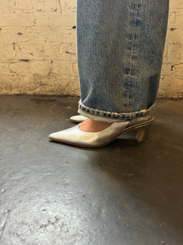 MATISSE SILVER SLINGBACK HEEL