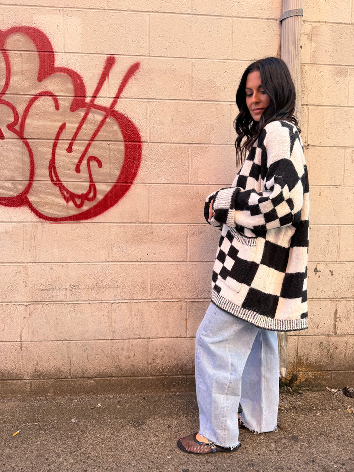 CHECKERED CHUNKY KNIT OVERSIZED CARDIGAN