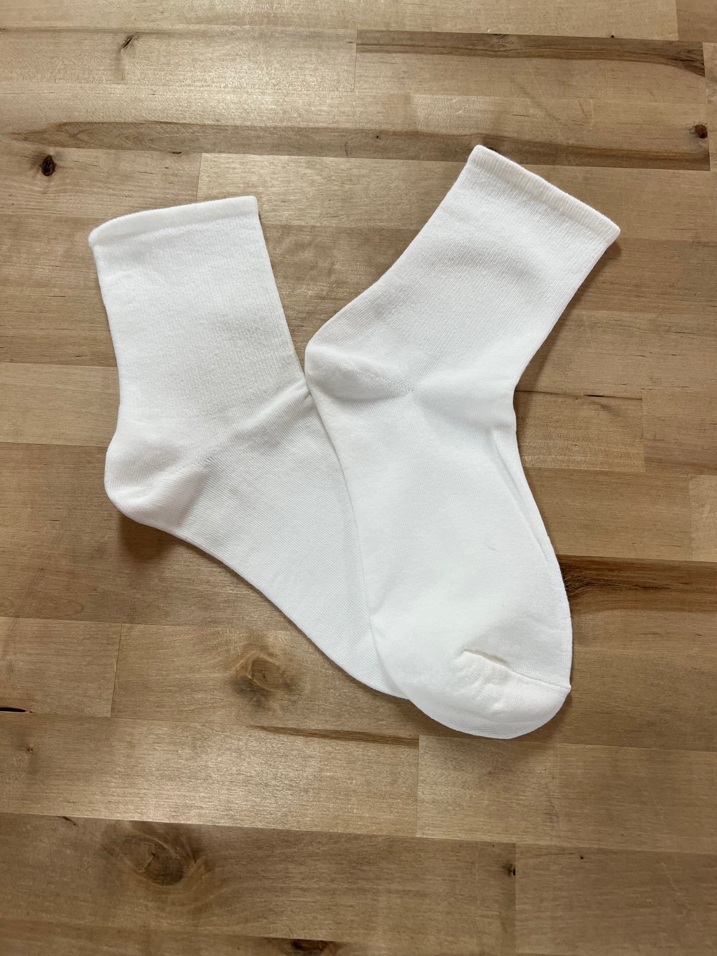 HEY BABE CREW SOCKS
