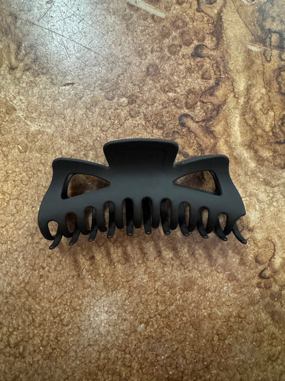XL HAIR CLAW CLIP