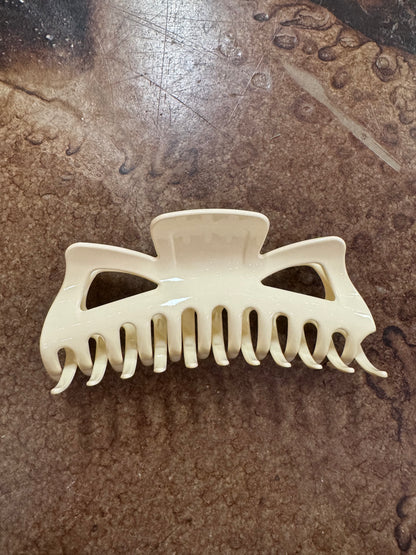 XL HAIR CLAW CLIP