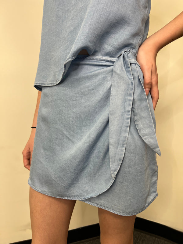 SADIE & SAGE TWEEN SOFT BREEZE CHAMBRAY WRAP SKIRT