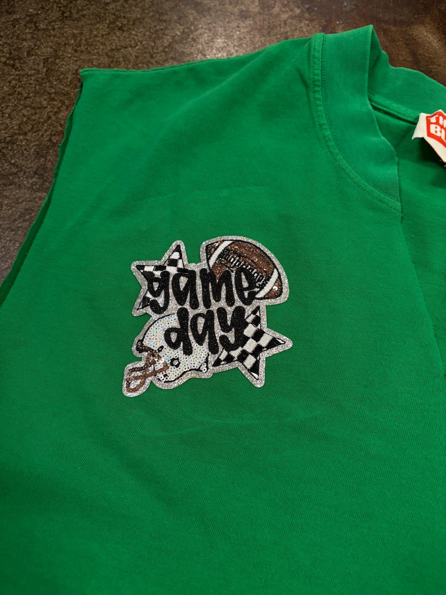 BLEACHER BABE X GAMEDAY MUSCLE TEE