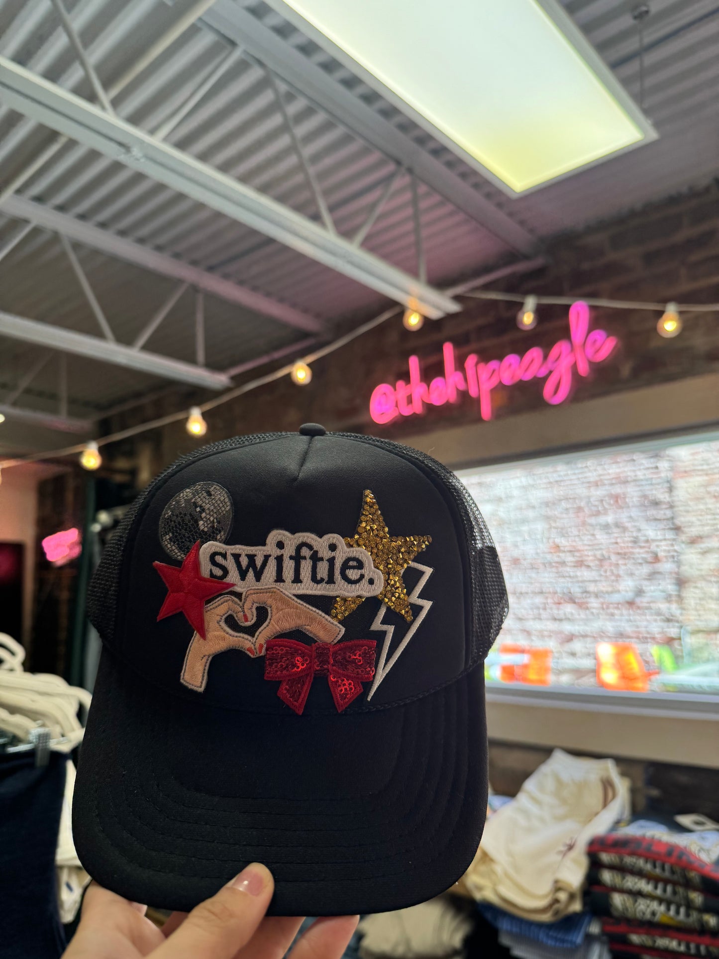 SWIFTIE TRUCKER