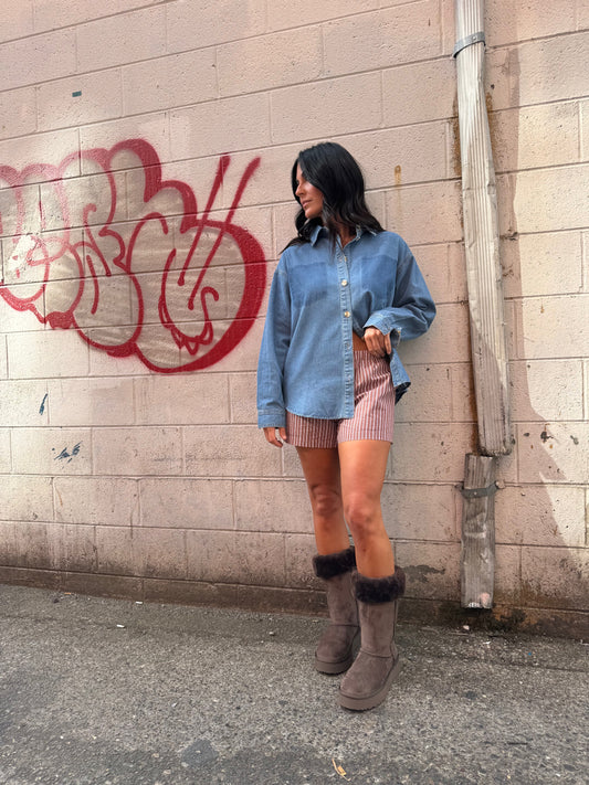 DENIM ON TOP BUTTON UP