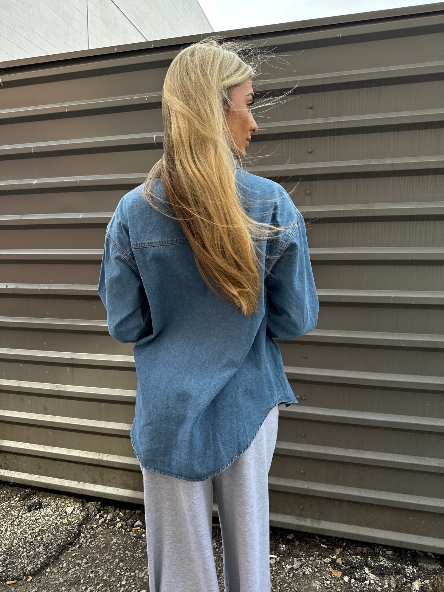 DENIM ON TOP BUTTON UP