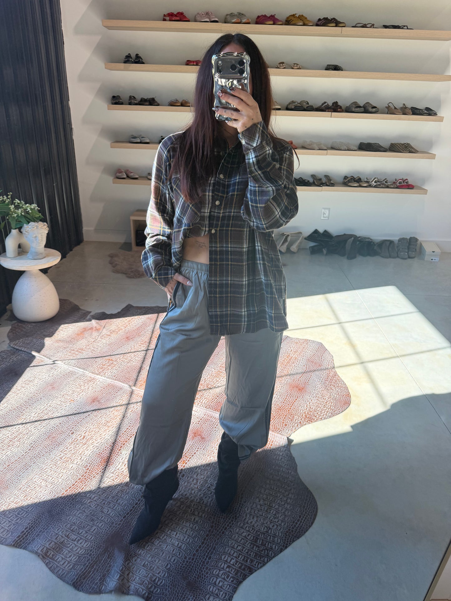 ABRI OVERSIZED FLANNEL BUTTON UP X BROWN